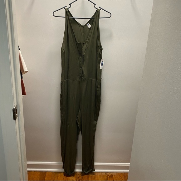 Jumpsuit - Picture 3 of 3